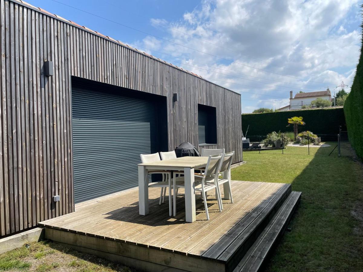 Guesthouse Proche Bordeaux إيزين المظهر الخارجي الصورة